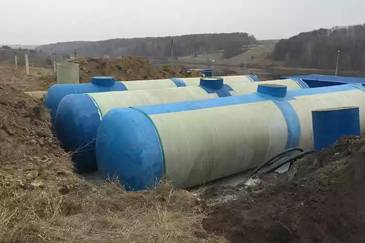 Группа горизонтальных ёмкостей для воды пластиковых